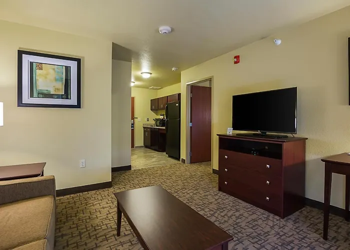 Hotel Cobblestone & - Altamont