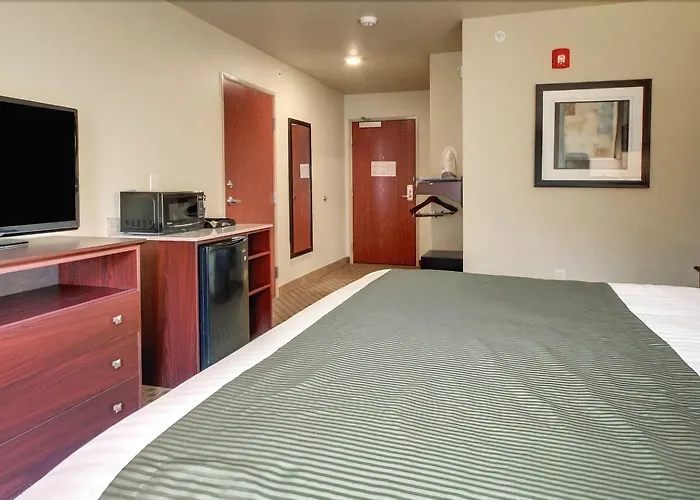 Cobblestone & - Hotel Altamont