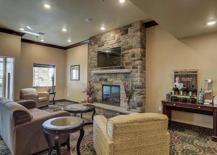 Hotel Cobblestone & - Altamont