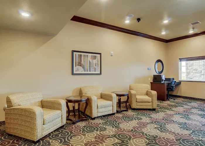 Cobblestone & - Hotel 3*