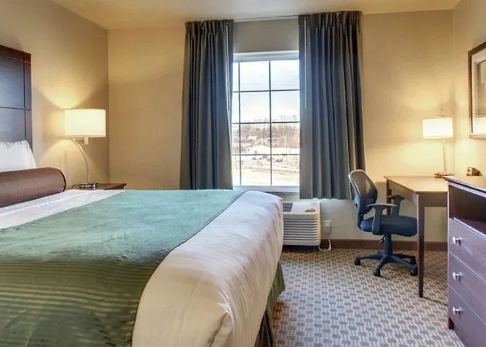 Hotel Cobblestone & - 3*
