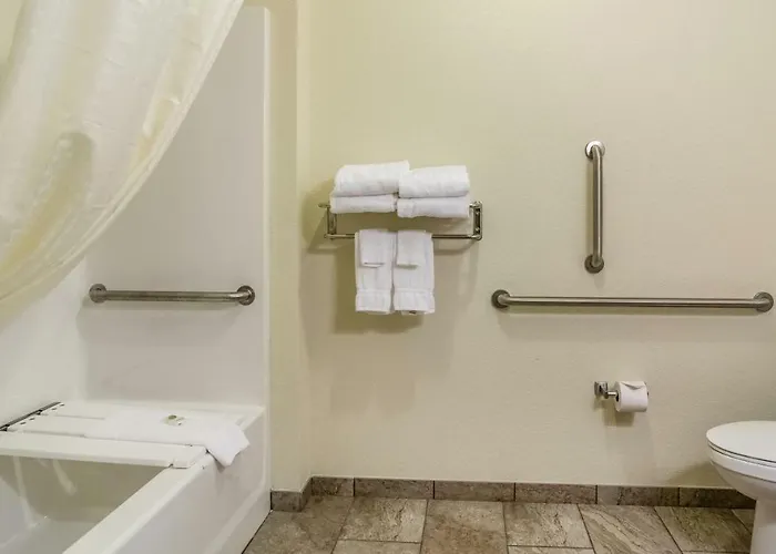 Cobblestone & - Hotel